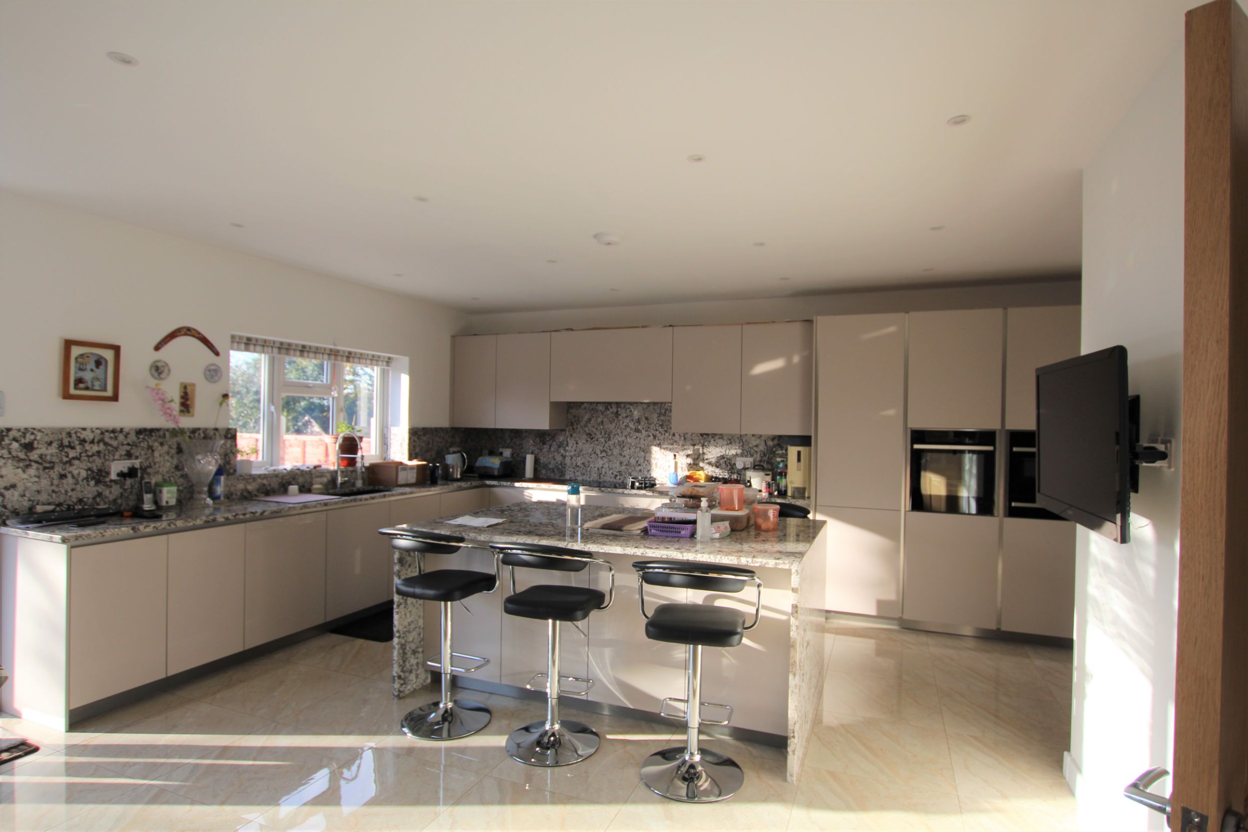 German kitchen designed, supplied and installed in Cockfosters by Hampdens KB