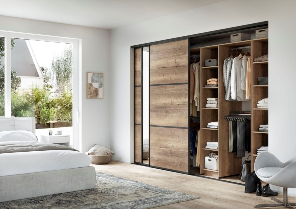Best fitted wardrobes & bespoke bedrooms in London from Hampdens KB