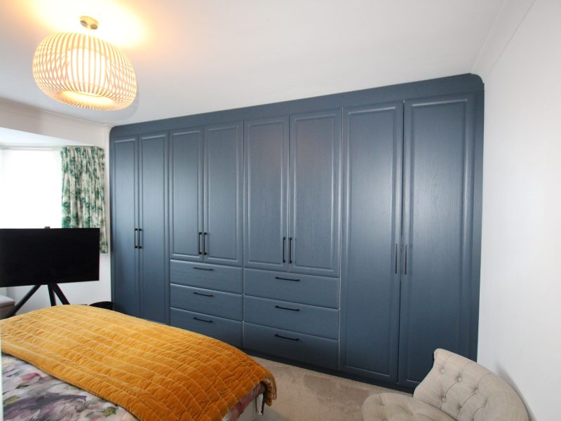 Fitted Wardrobes and Fitted Bedrooms from Hampdens KB in London Fitted Wardrobes and Recent Projects Fitted Bedrooms from Hampdens KB in London